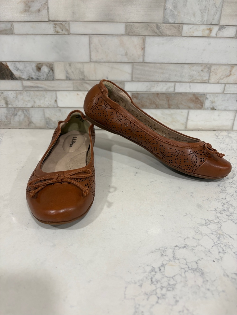 L.L. Bean Women's Genuine Leather Ballet Flats in Cognac Brown with Bow Sz 6.5